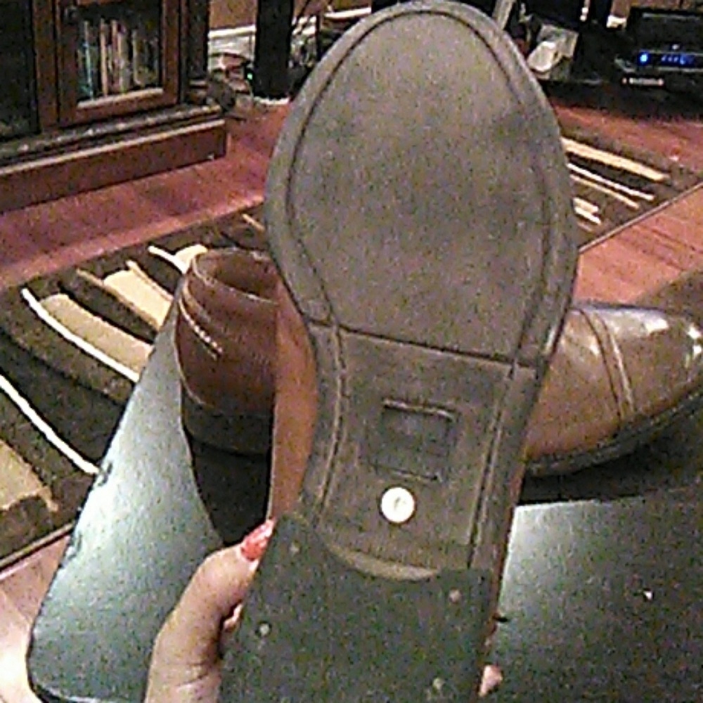 Shoes - Picture 8 of 8